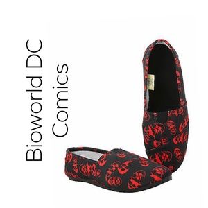 DC Comics Harley Quinn Slip On, Size L